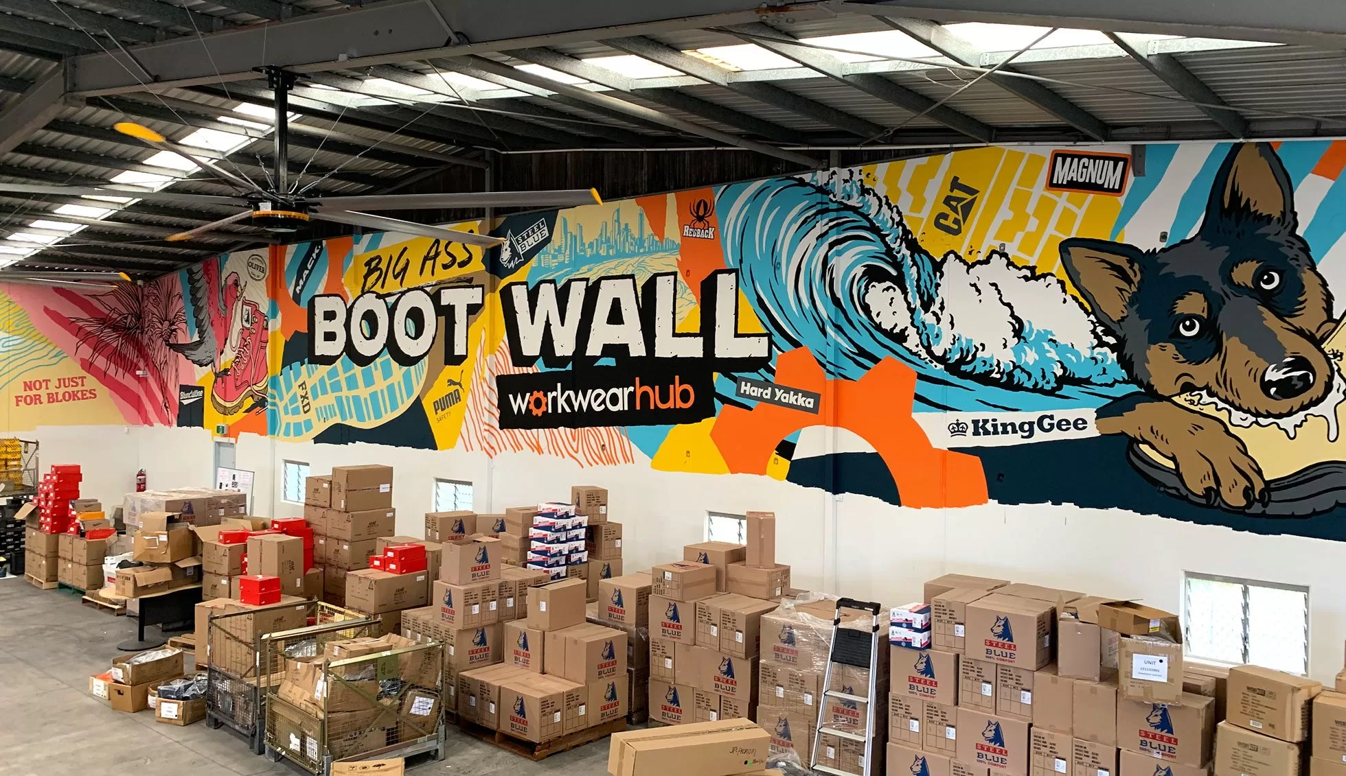 gold-coast-mural-workwear-hub-bootwall-1